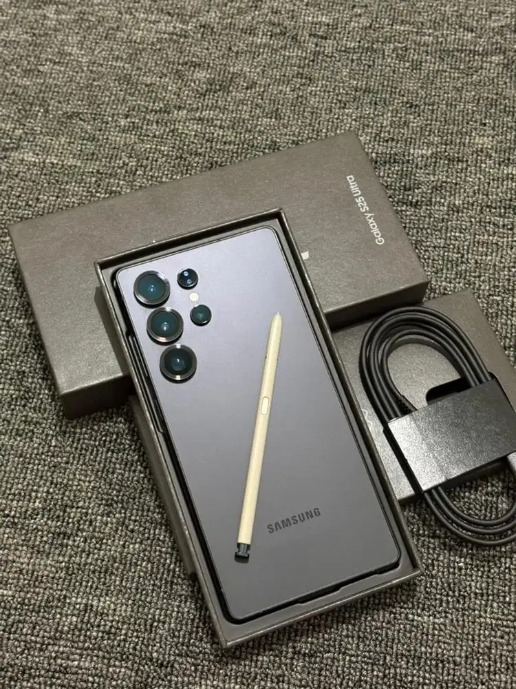 Samsung s25 Ultra 12/512Gb Sein