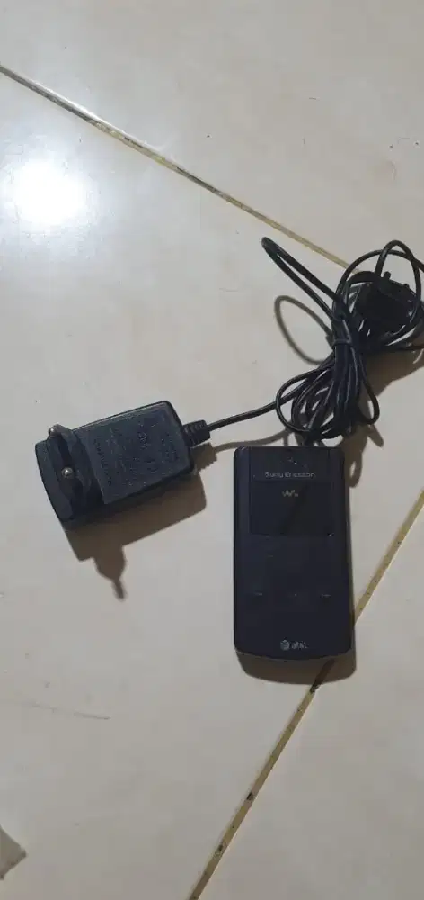 HP SONY ERICSSON W 518 A WALKMAN ( SINYAL REGISTRASI ) FUNGSI NORMAL