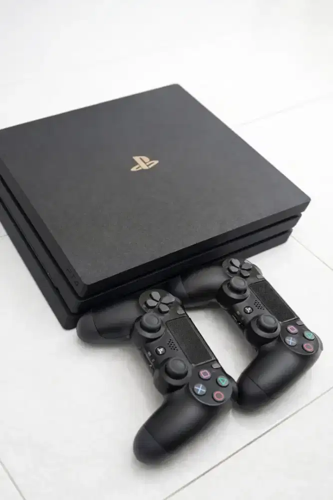 PS4 Pro 1TB Full Game