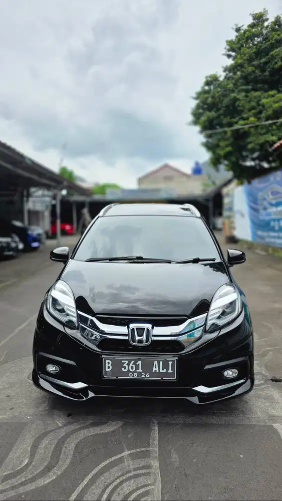 Honda Mobilio RS Matic 2016 Dp 8 Juta