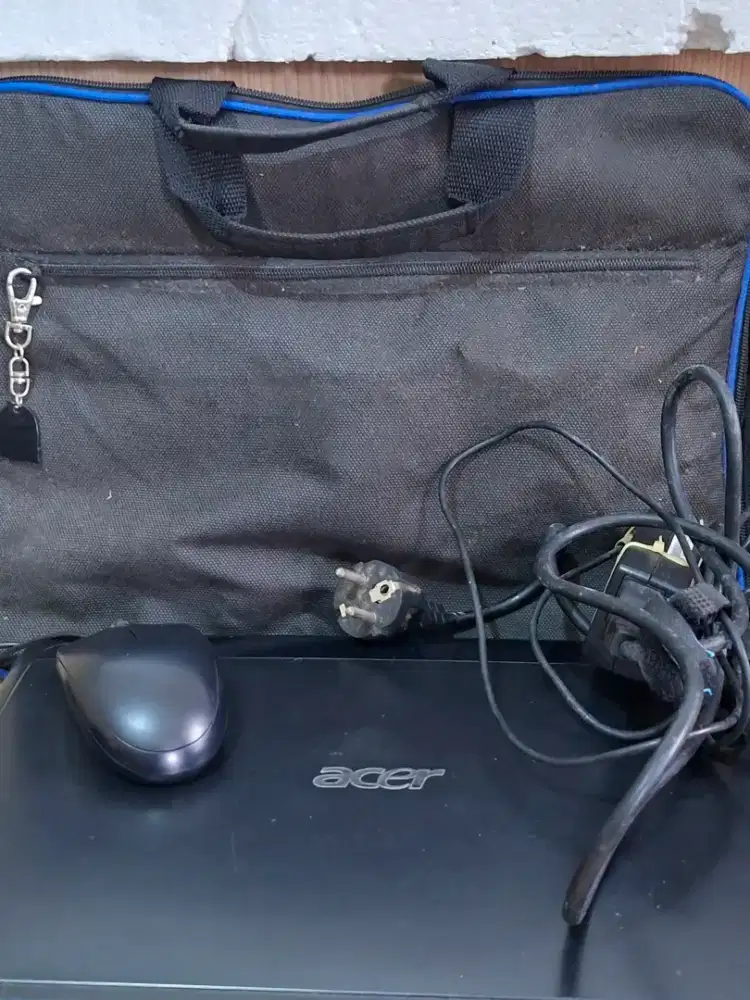 Jual laptop acer type E1 apa adanya