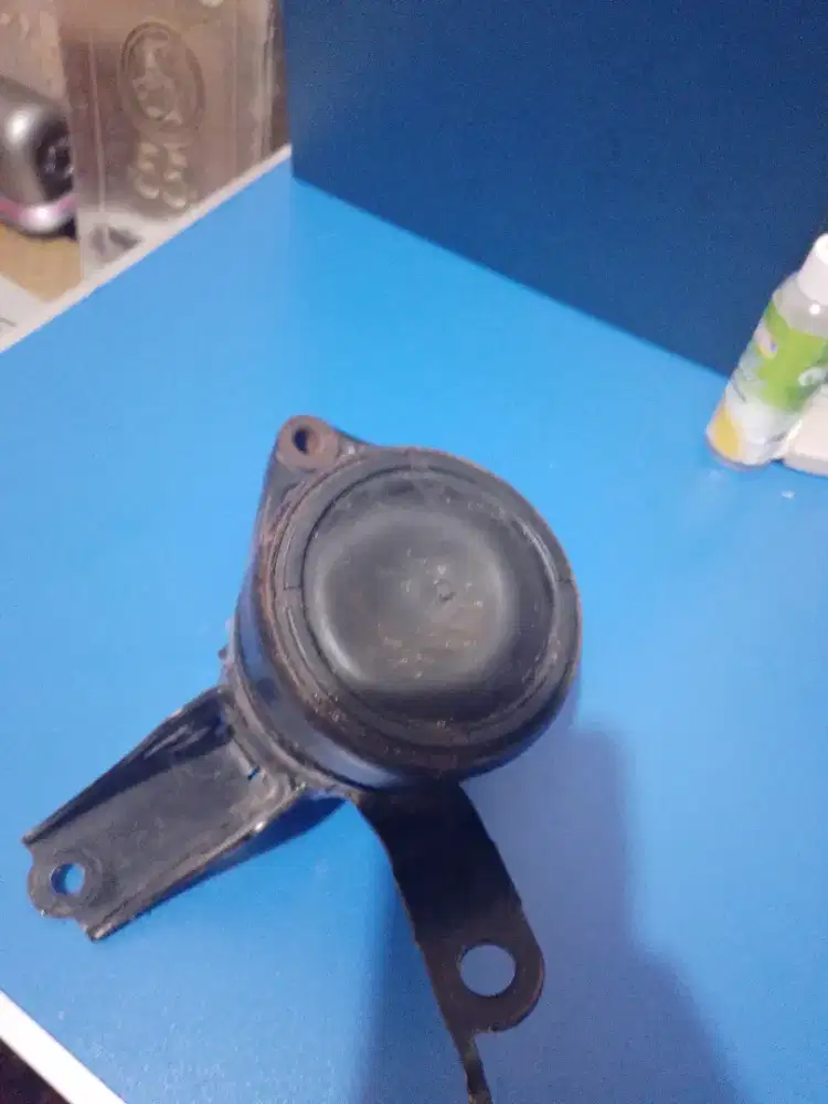 Mounting kanan yaris bakpao matic