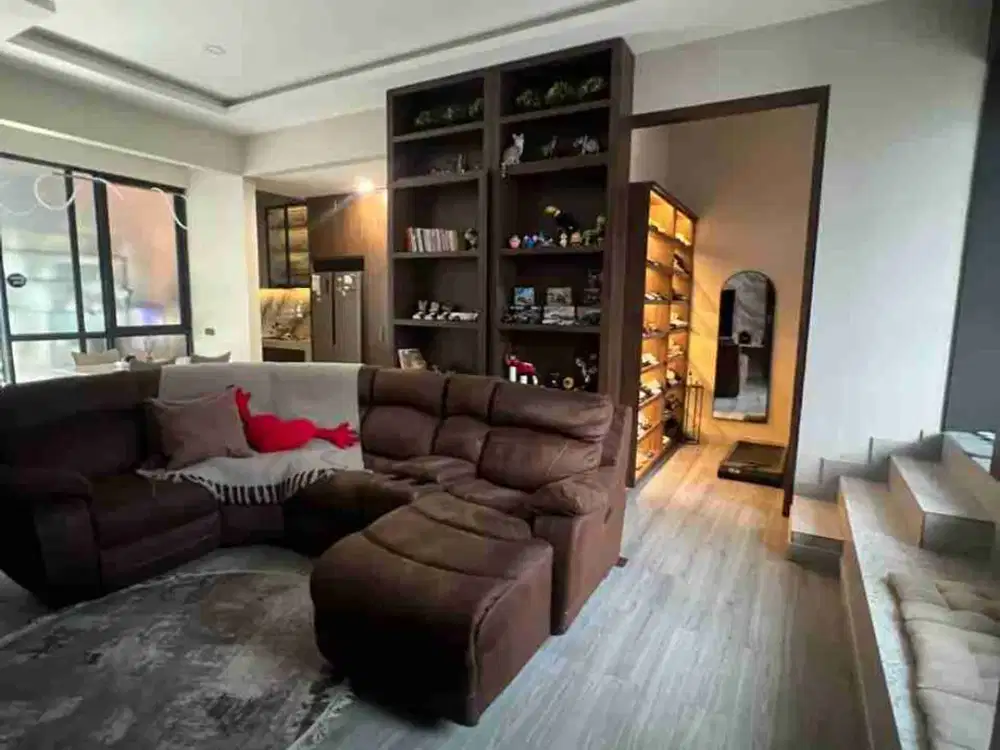 Rumah Aether Greenwich BSD Full Furnish Private Pool