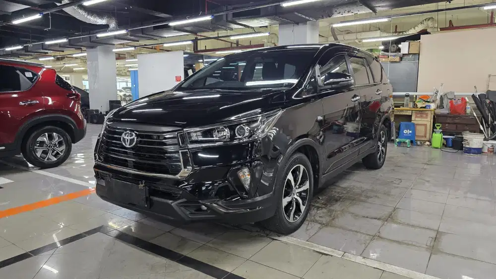 2022 Toyota Kijang Innova Venturer 2.0 AT Bensin