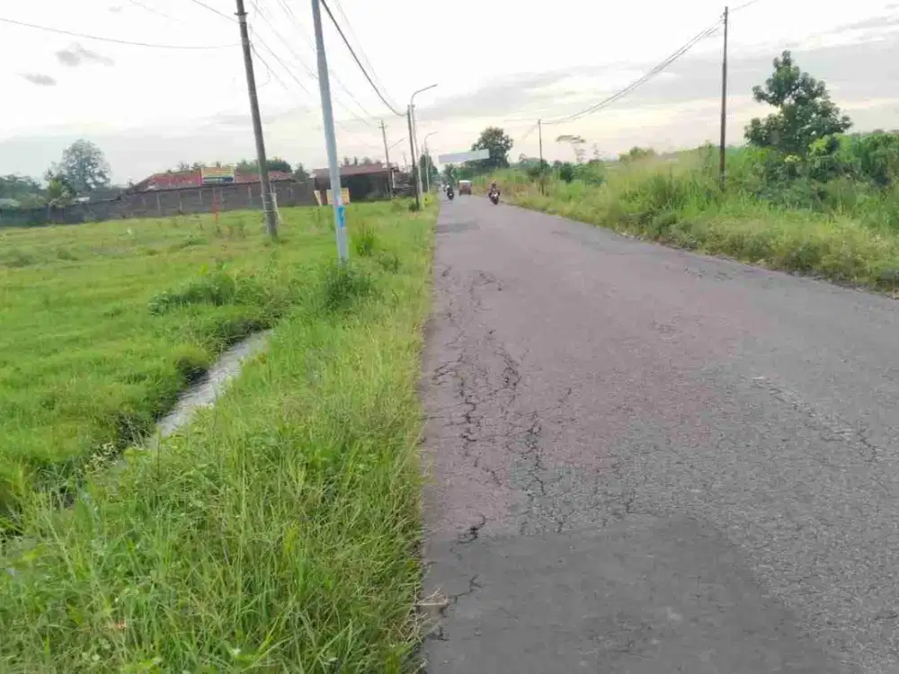 Dijual Tanah Bagus Tepi Jalan Raya Godean- Pedes Di Godean Sleman