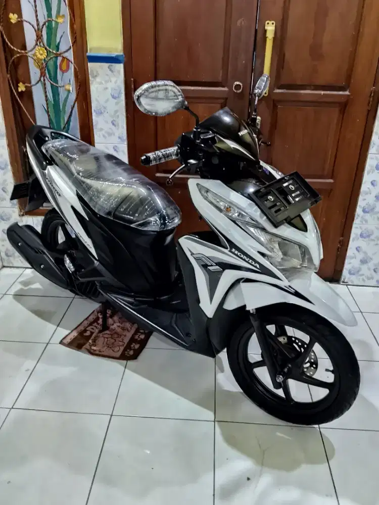 Vario 125 Tecno Fi tahun 2014 Low KM ANTIK Full Original!!!