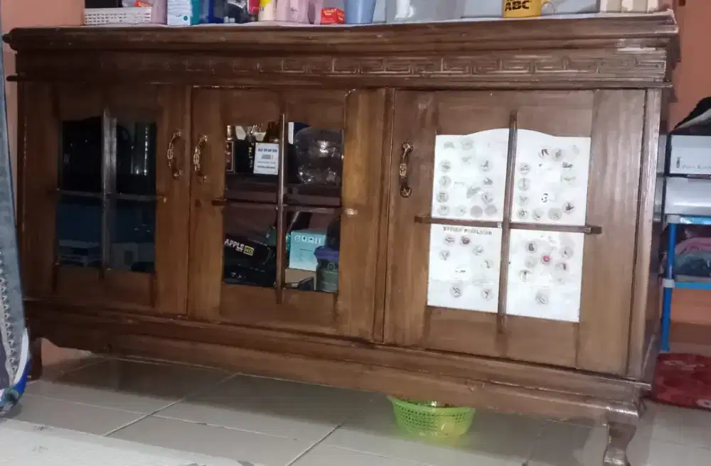 Lemari tv jati kokoh