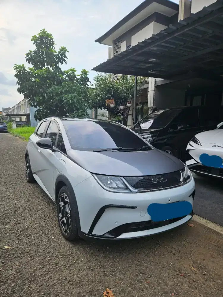 BYD Dolphin 2024 Listrik EV CASH