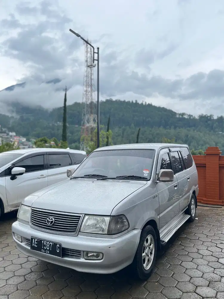 Kijang Kapsul 2001