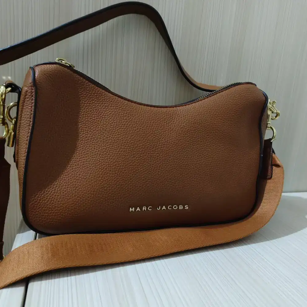 Tas wanita premium merek Marc Jacob