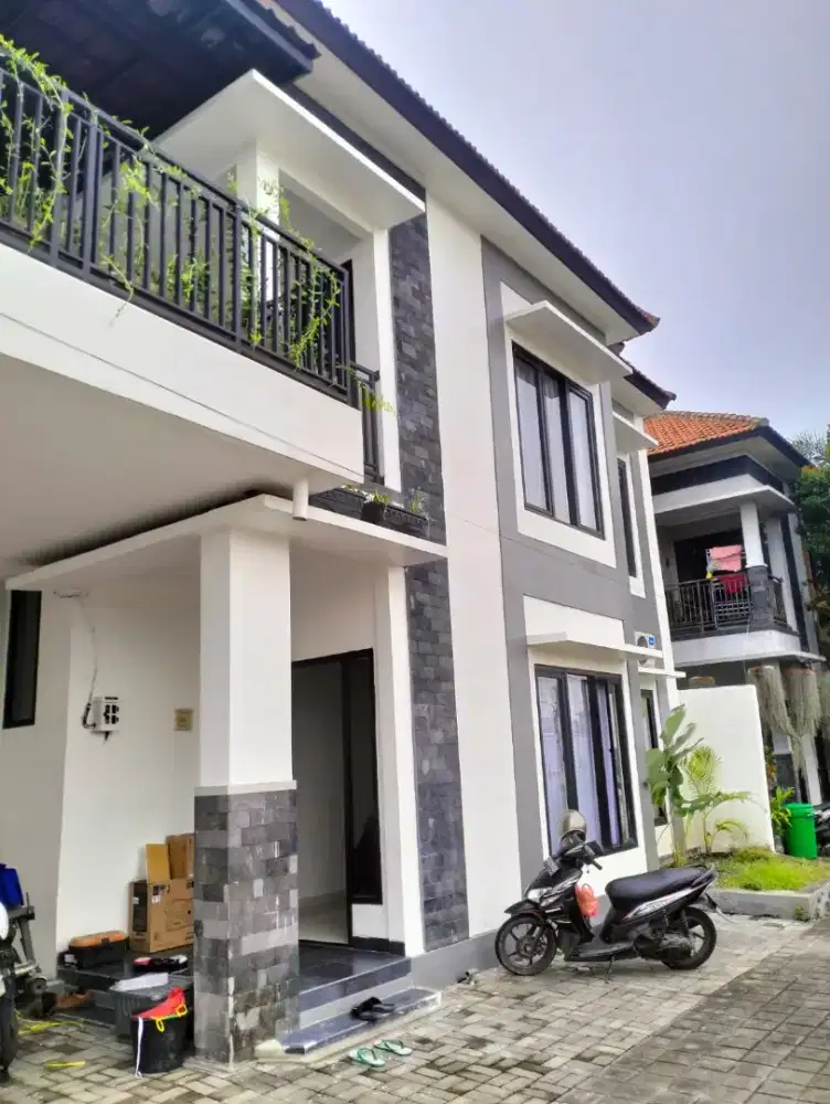 Rumah Gunung Soputan Garasi 2 Mobil