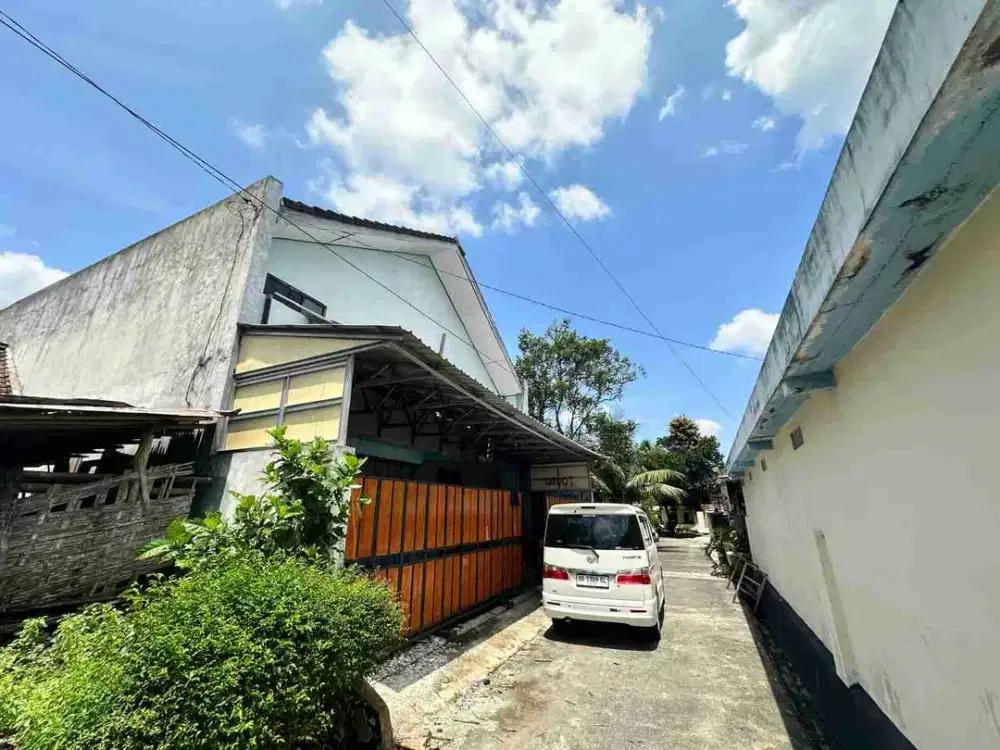 JUAL CEPAT RUMAH 2 LANTAI PLUS GUDANG SIAP HUNI DEKAT ARTOS MALL MAGELANG