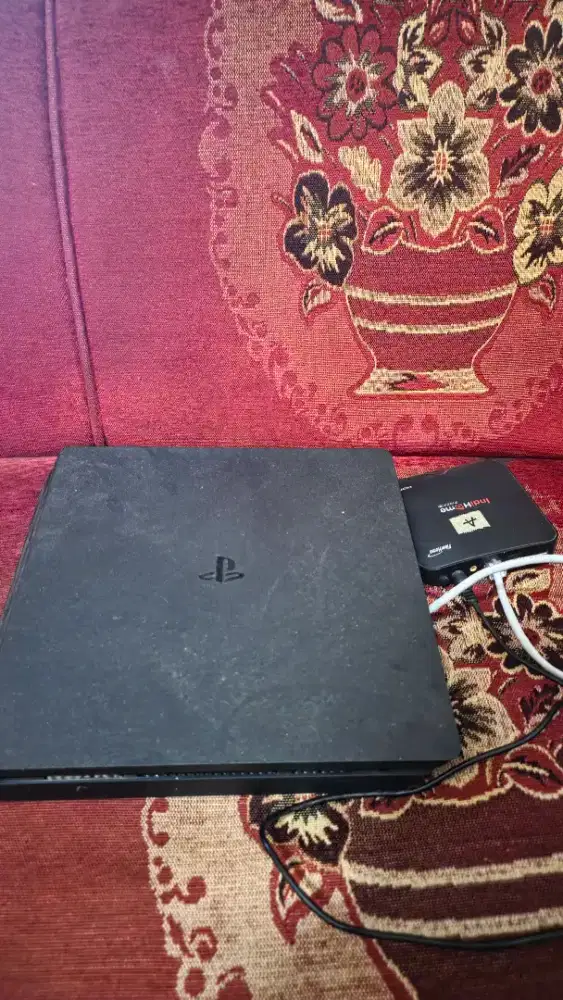 PS4 Slim 1TB HEN 11.00 (Full Game)