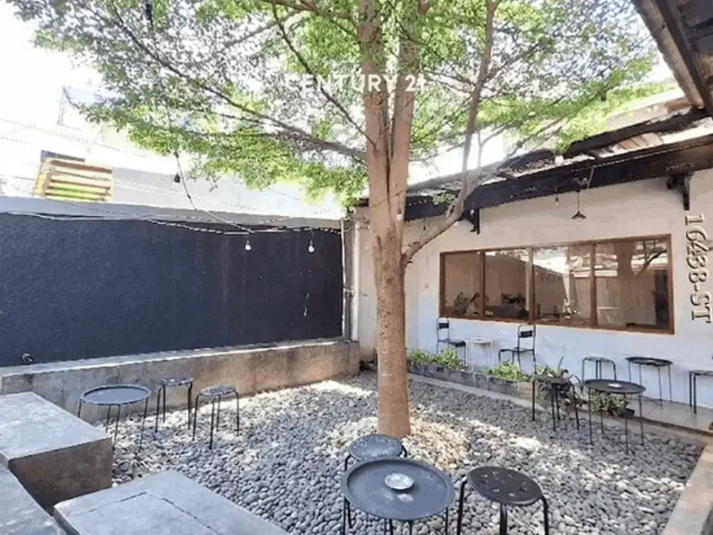Dijual Cafe Aktif Dihitung Tanah Di Area Sektor 2 Bintaro