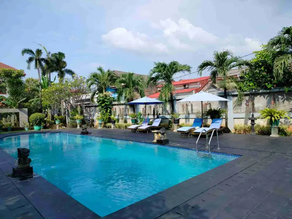 Dijual Rumah Dengan Tanah Yang Luas Ada Private Pool di Perumahaan Jaka Permai Bekasi