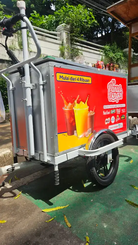 Penjual kopi dan minuman keliling