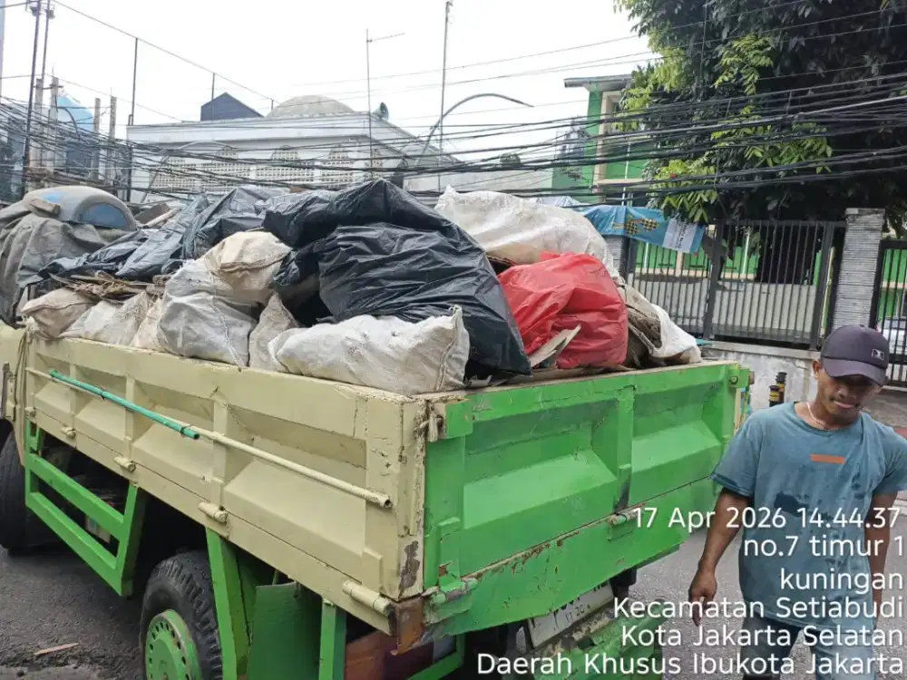 Jasa angkut puing dan buang sampah