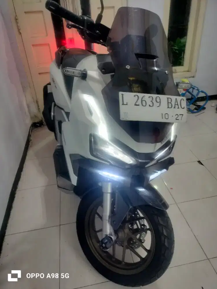 Adv 160 versi ABS