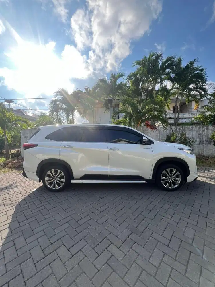 Km15rb|| plat cantik|| zenix Q hybrid modelista TSS 2023 (L) tg1 dr br