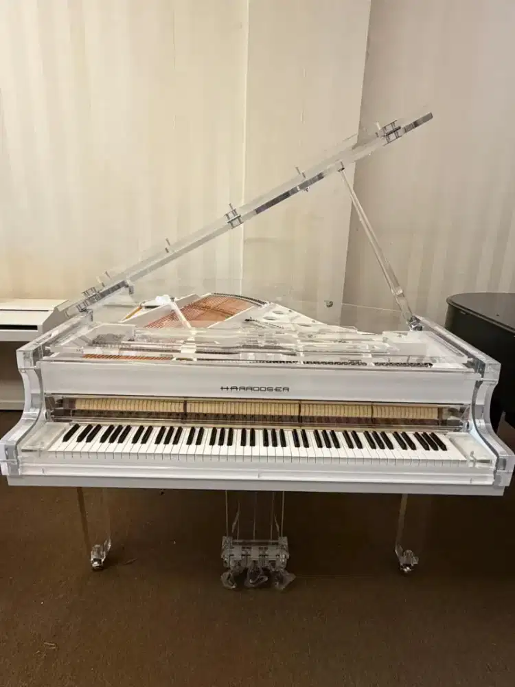 Grand Piano Transparan Harrodser GP170A – Modern & Elegant Design