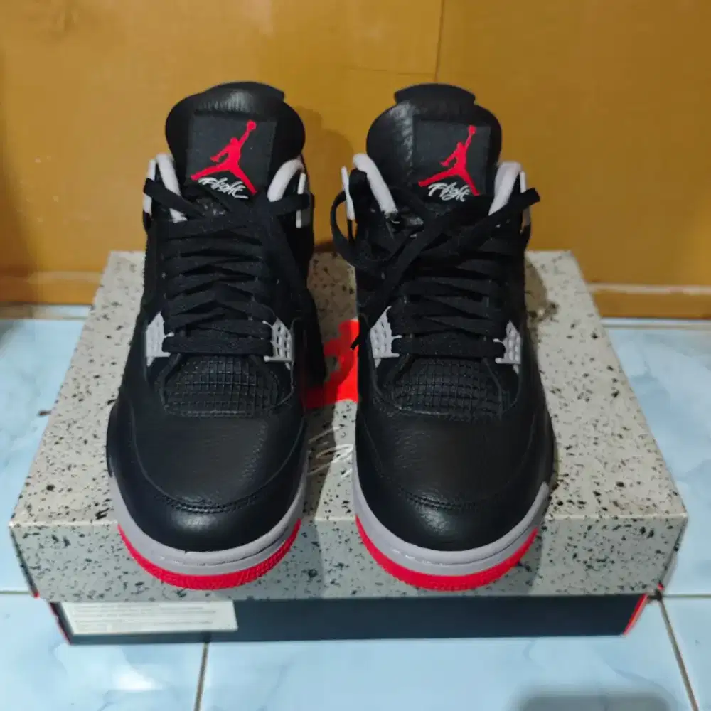 AIR JORDAN 4 RETRO BRED