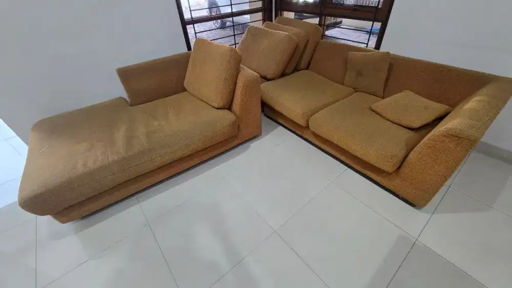 Sofa Minimalis Cokelat Muda (Kain)