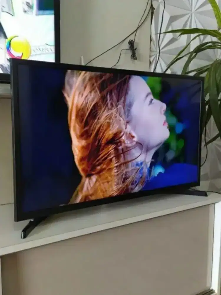 Tv led samsung 32 inch digital baru seminggu pakai