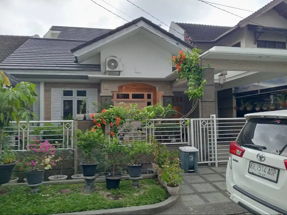 Dijual Rumah Siap Huni semi full furnished