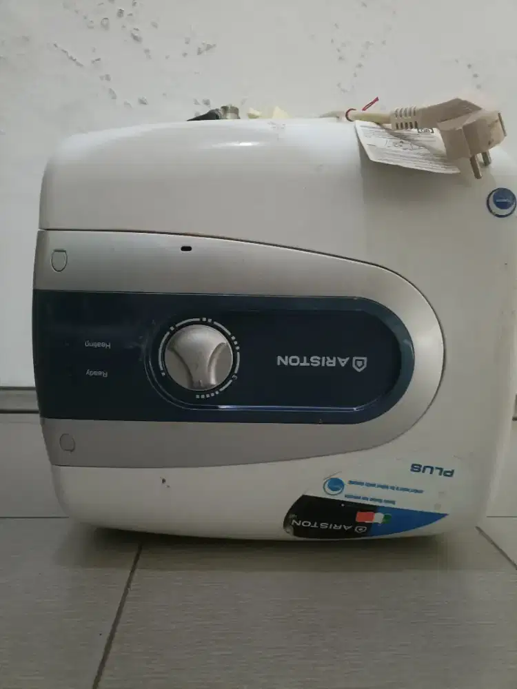 Water heater 15 ltr Ariston