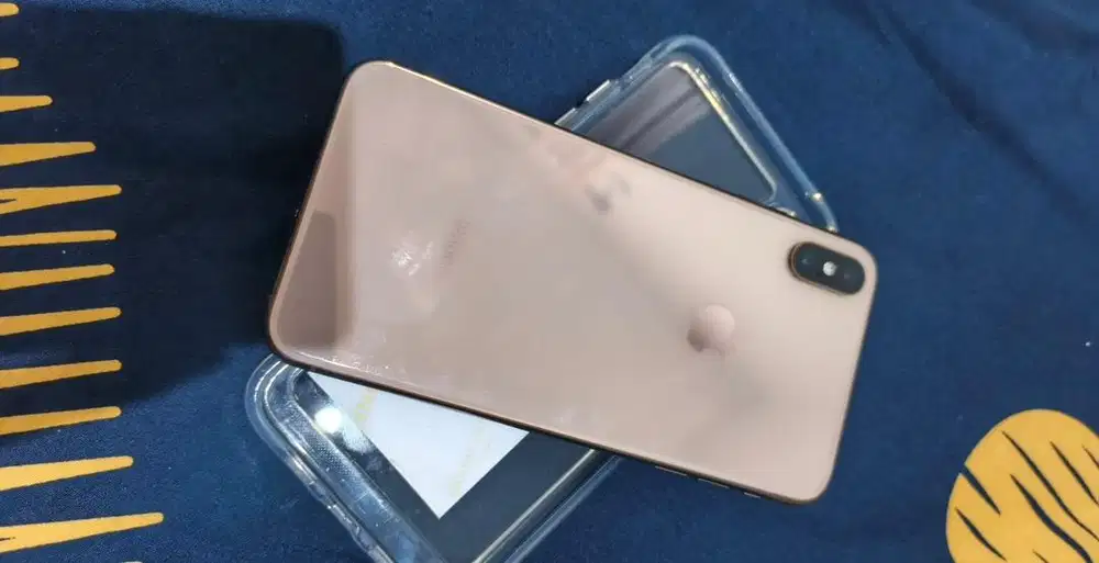 Jual cepat iphone XsMax 256 Gold