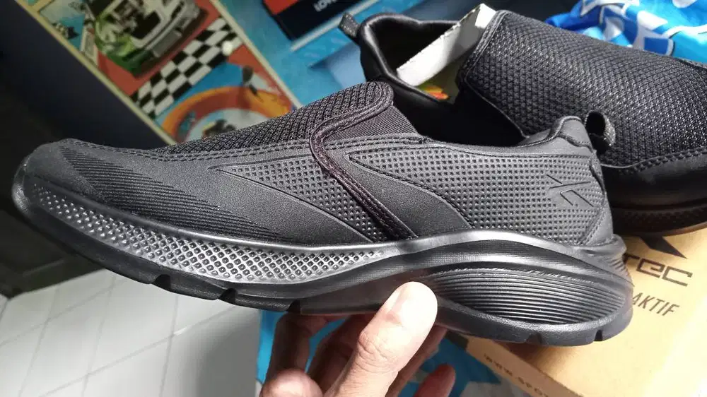 Sepatu Spotec ONYX Hitam