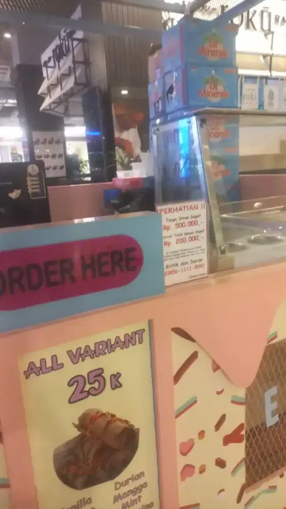 Dicari cepat staff jaga eskrim gulung di supermall karawaci