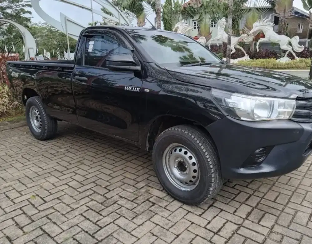 TOYOTA HILUX DCL 2,4 SC 4X4 MT DIESEL TAHUN 2022