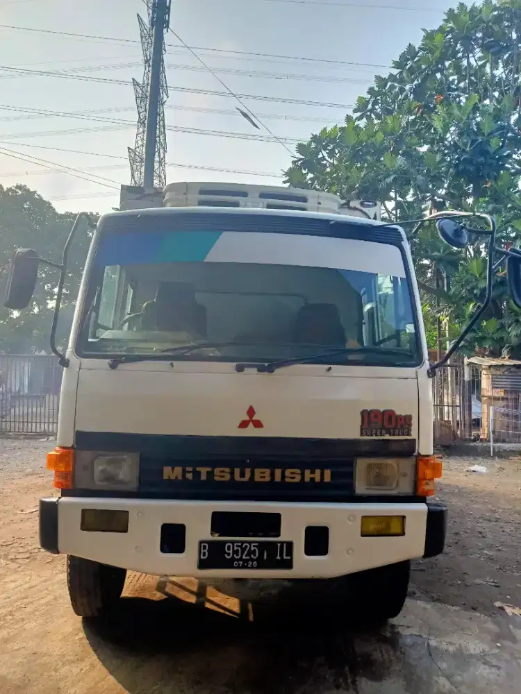 Mitsubishi Fuso box FM 517 Thn 2006