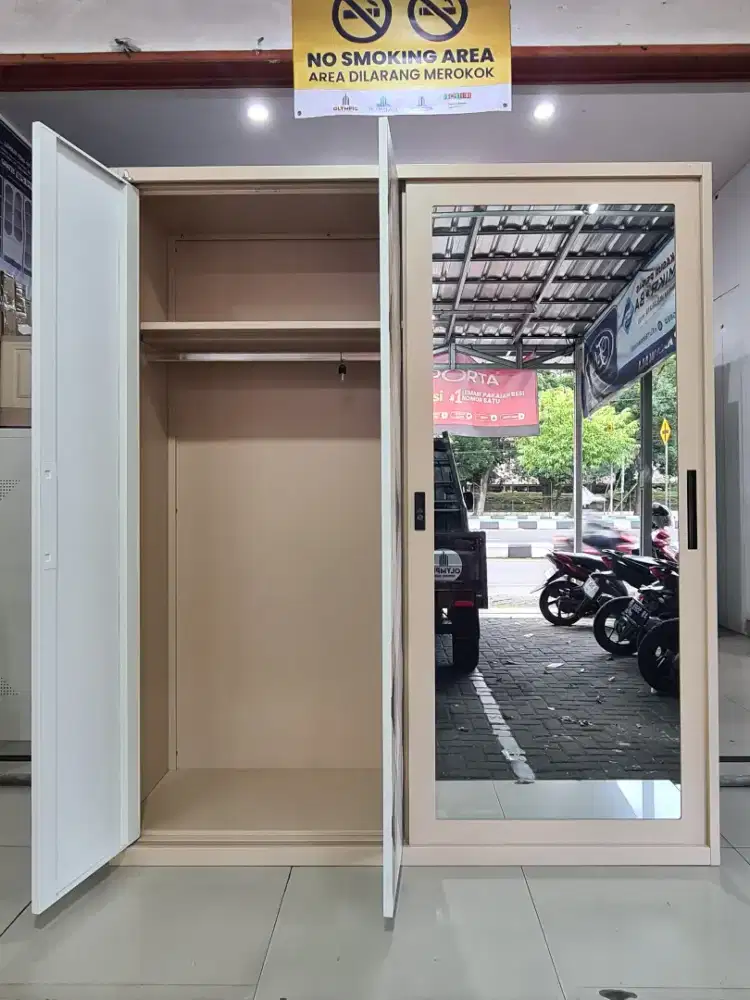 Lemari Besi Olymsteel Panjang 160 3 pintu Oswc Murah Area Jogja(dwi)