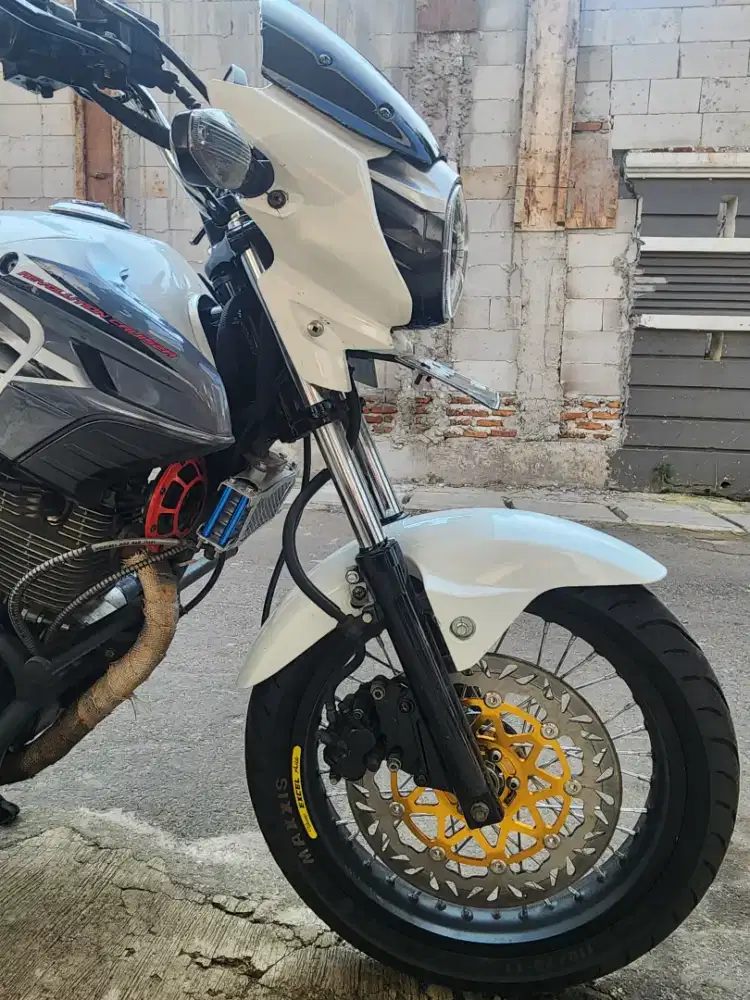 Honda Tiger Revo 2013 Albino Putih
