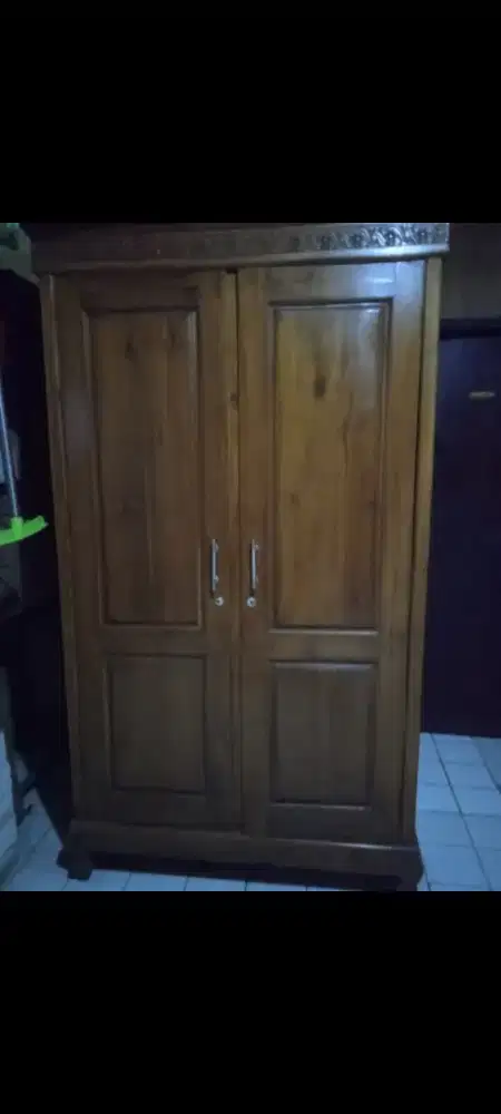 lemari baju dari jati