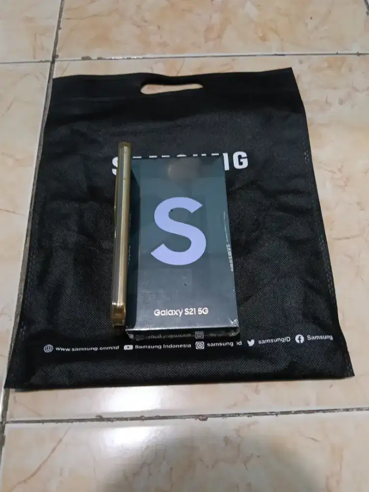 Samsung Galaxy S21 5G 8+8/256 SEIN