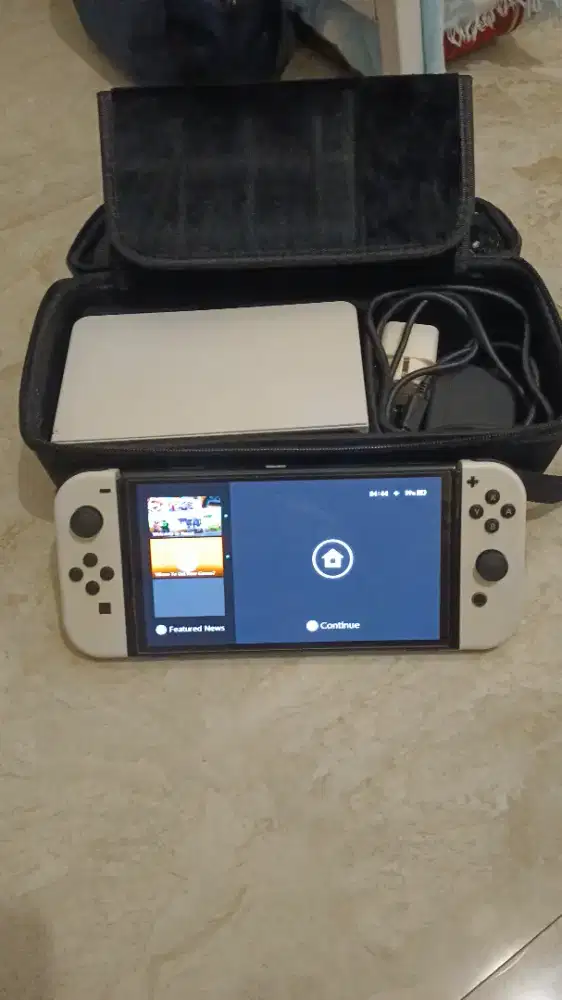 Nintendo switch oled like new 256gb