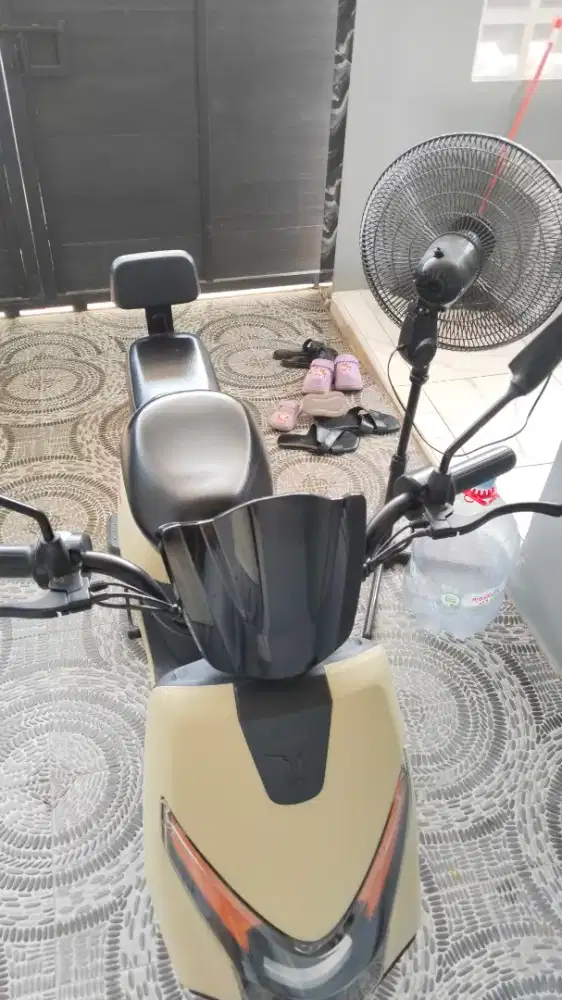 Sepeda listrik u-winfly