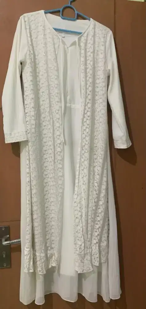 Baju muslim warna Putih