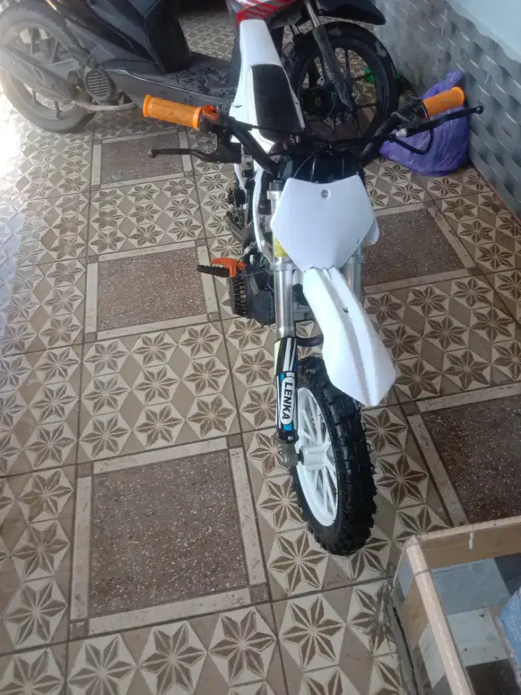 Motor lenka trail 50cc