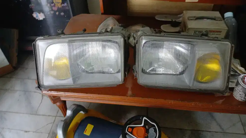 Head lamp mercedes w124