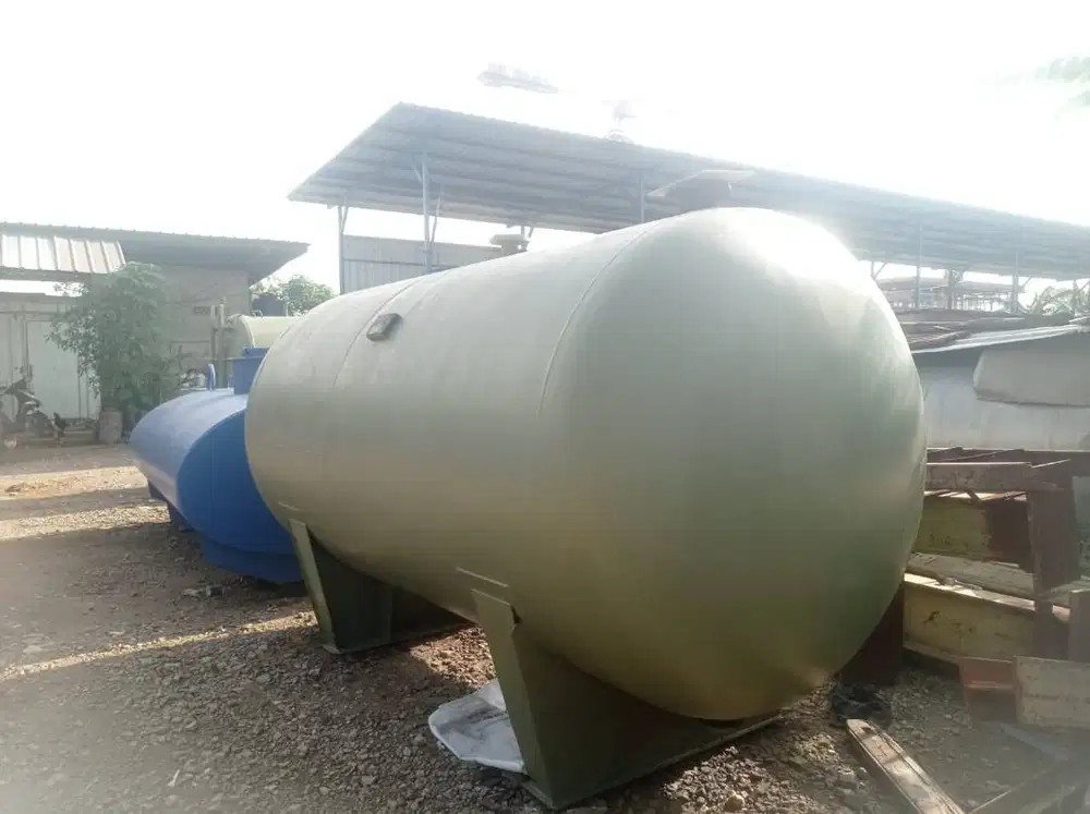 Tangki Air/Softener/Solar/Oil Kapasitas 5.300 L