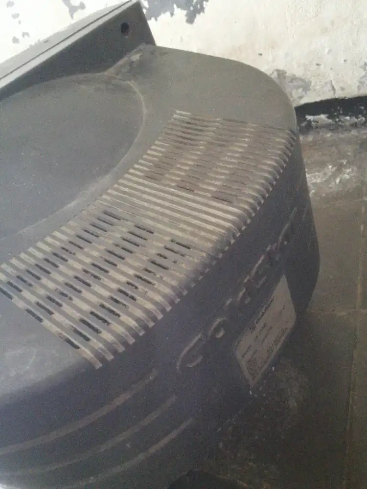 Televisi / TV Golstar Tabung