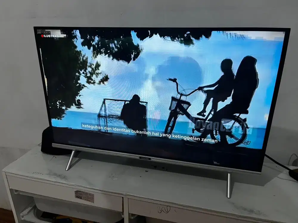Smart TV Coocaa 32 Inch 32S3U - Mulus, Segel SNI, Audio Dolby