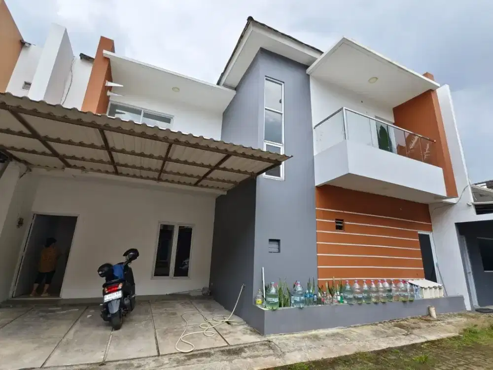 Dijual Rumah Luas 2 Lantai di Jatikramat Bekasi