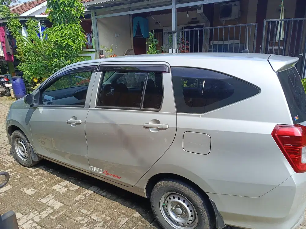 Daihatsu Sigra 2017 Bensin