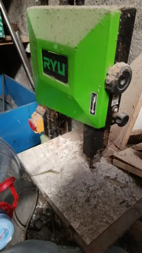 Dijual cepat & murah gergaji bandsaw RYU