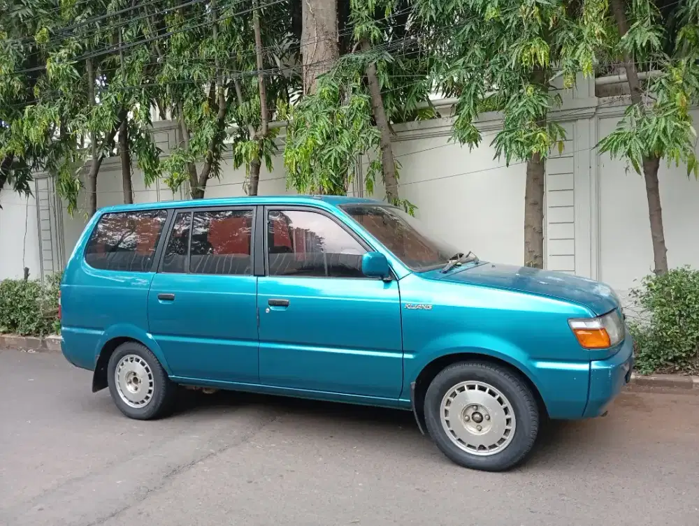 Toyota Kijang Capsul 1.8 cc LGX Tahun 1997 Manual ( Kalbulator)